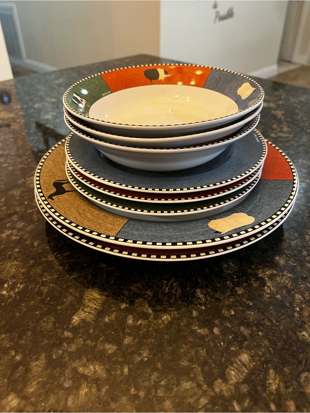Sakura Brandon House "Barnyard Animals" Dinnerware 8 Pc Set by Warren Kimble